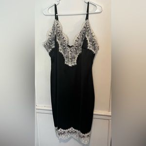 Black plus size mini dress